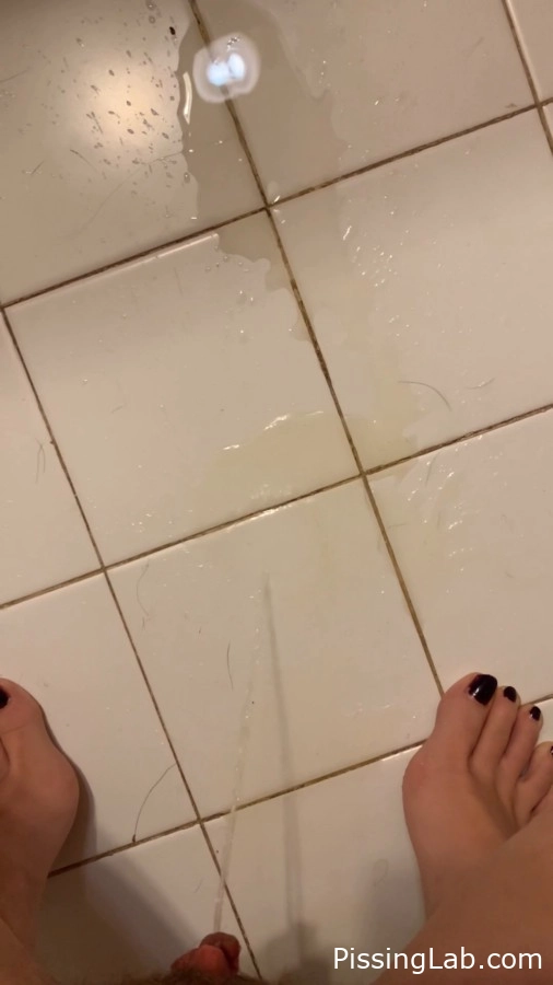 with kissable babe Lexiemg - My First Pee Compilation - 2025 (warm peeing buildup | easy piss)