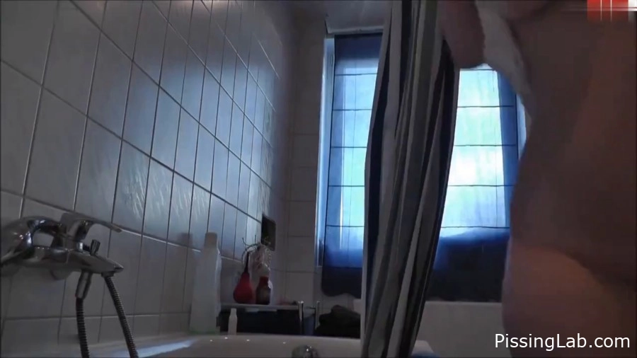 That’s way too perverse, isn’t it - just pissing fun (MPEG-4, 17.3 MB, 2025) - bladder push session