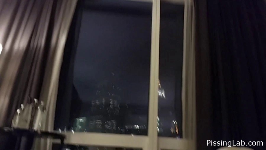 Candiecane - Floor Peeing At Trump Chicago Hotel - pee lover (MPEG-4, 290 MB, 2025) - gentle peeing urge