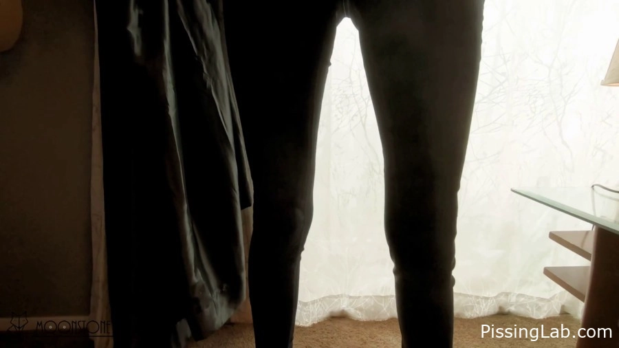 with teasing star Moonstone Vixen - Clothes on / off Peeing. - 2025 (full control of pee | deep piss)