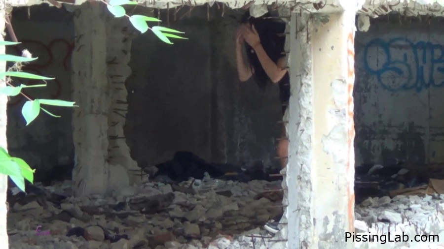 with mysterious lover Wildeva - Harassed While Trying To Pee In Ruins - 2025 (pee beyond control | easy piss)