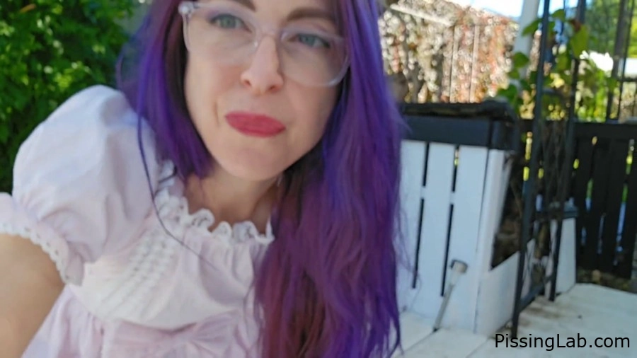 Dolly Wets and Dehydrates - with sexy cutie Nerdy Faery 195 MB