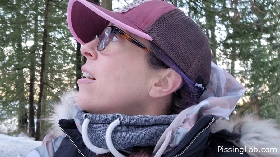 Locked Bathroom - with sexy player Katka Souckova 173 MB