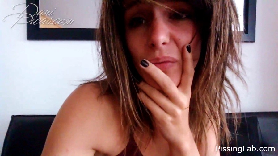 with bold babe Dani Picas - Keep Holding Expirience - 2025 (slow piss squirt | piss waves)