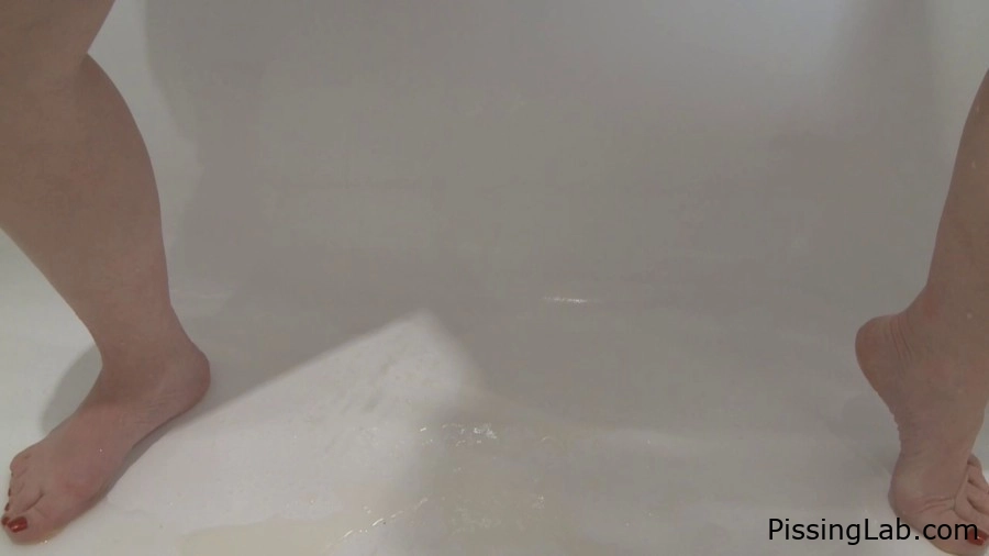 Mistress T - Swallow Every Drop Of My Golden Nectar - girl piss (MPEG-4, 101 MB, 2025) - golden pressure causes peeing